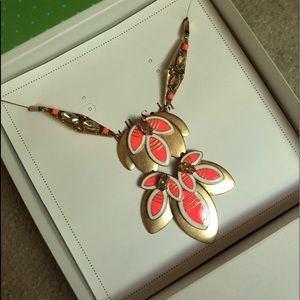 Stella & Dot statement necklace